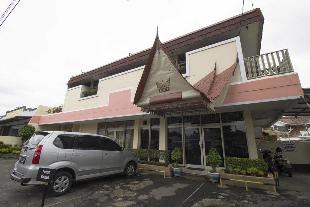 Reddoorz @ Klender Hotel Jakarta Exterior photo